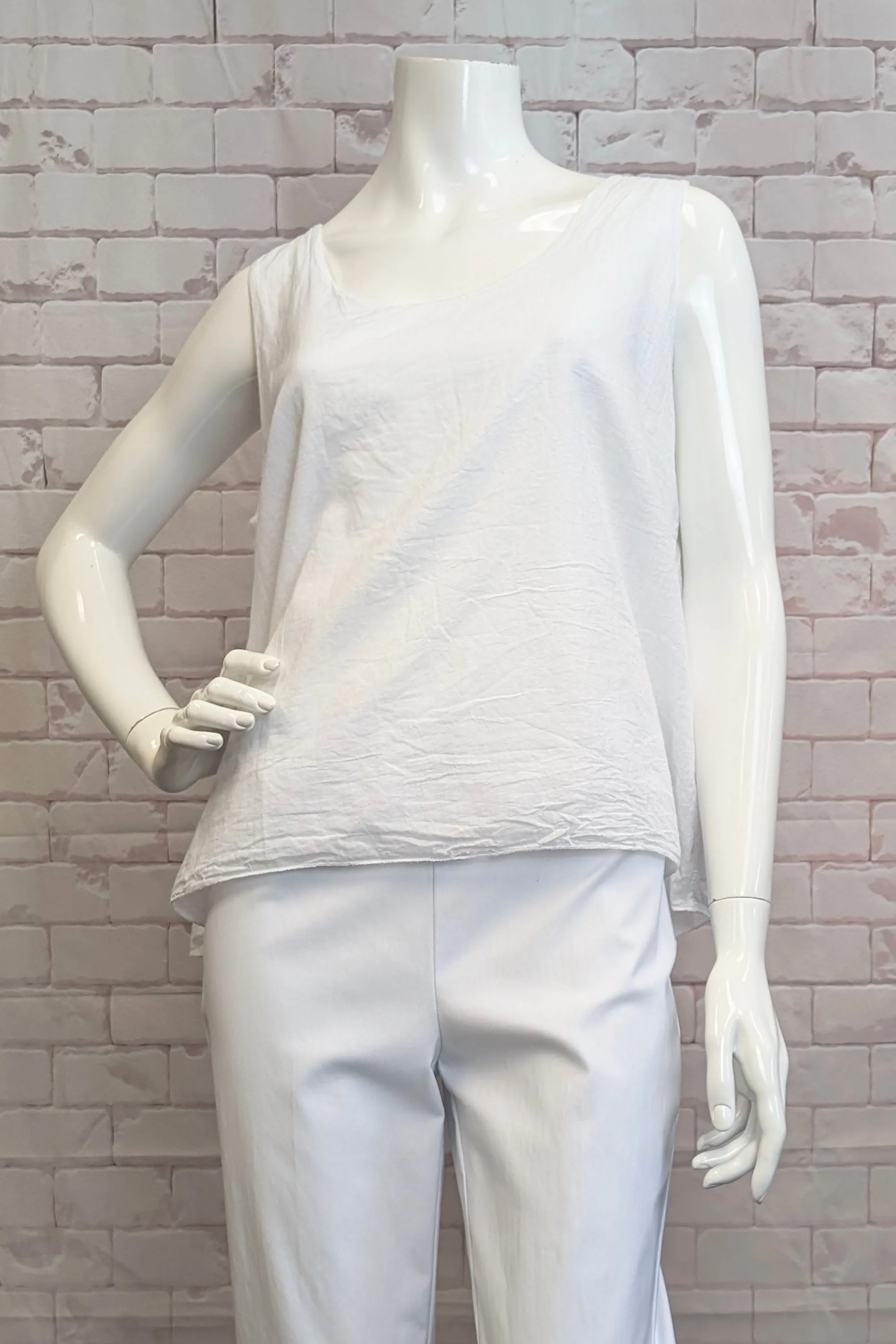 COTTON DOUBLE LAYER SLEEVELESS TOP