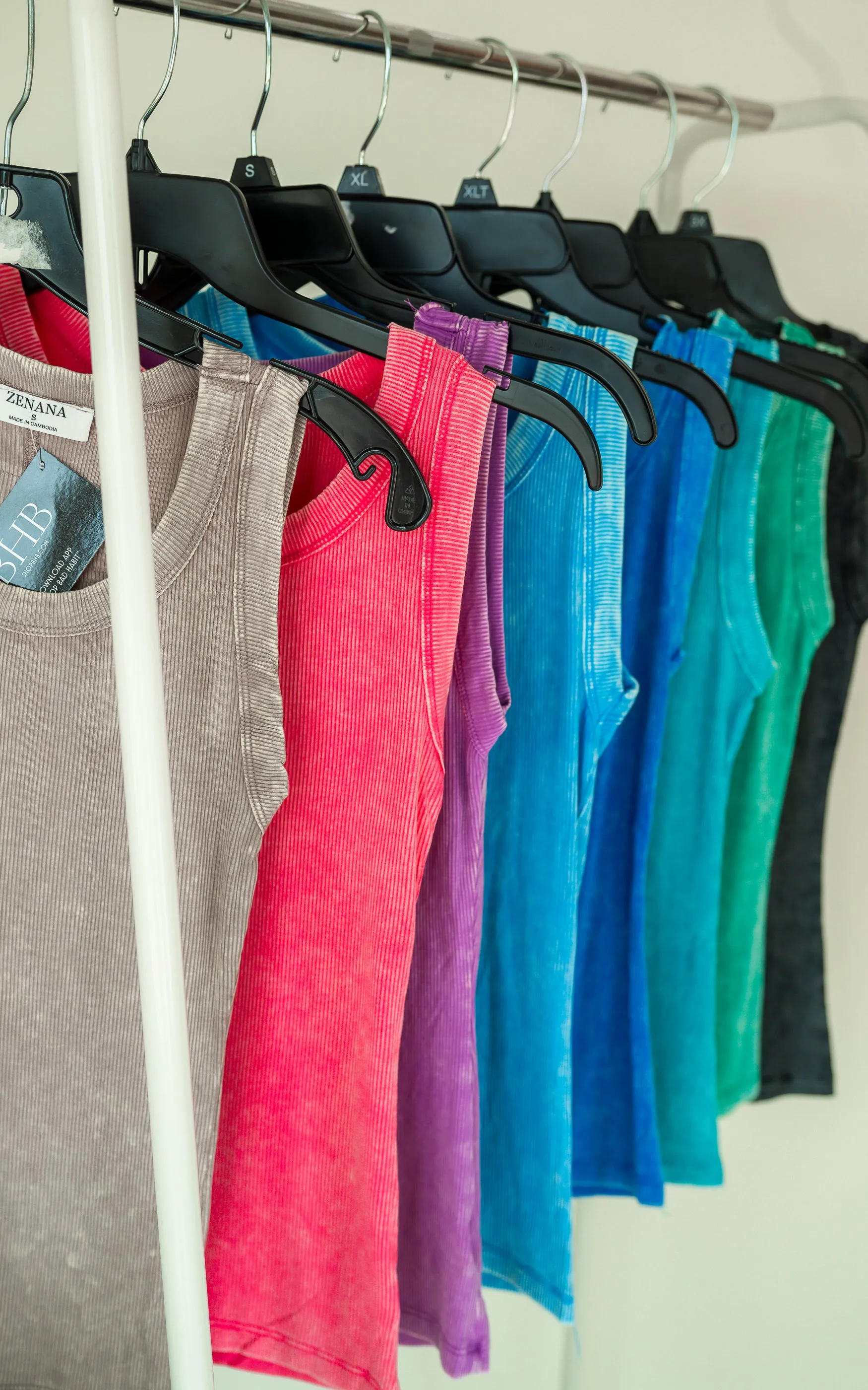 Washed Ribbed Scoop Neck Tank Top *